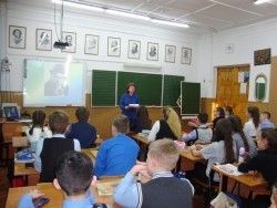 Краеведческий час «Памятники и памятные места г. Белогорска»